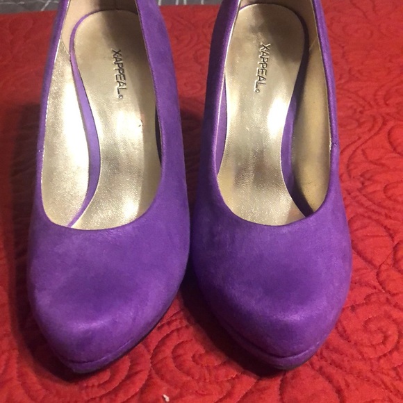 Woman’s heels - Picture 5 of 7